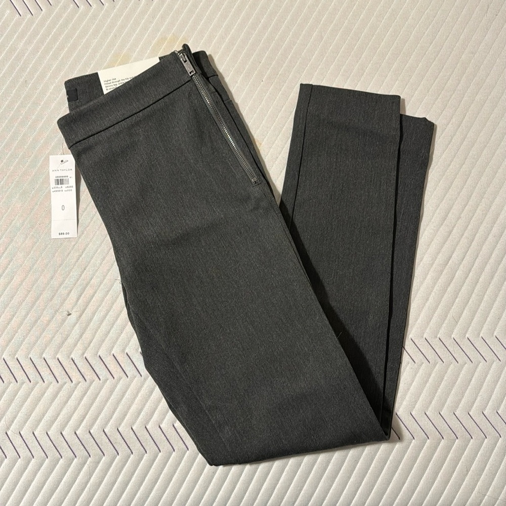 NWT Ann Taylor Chelsea Dress Pants